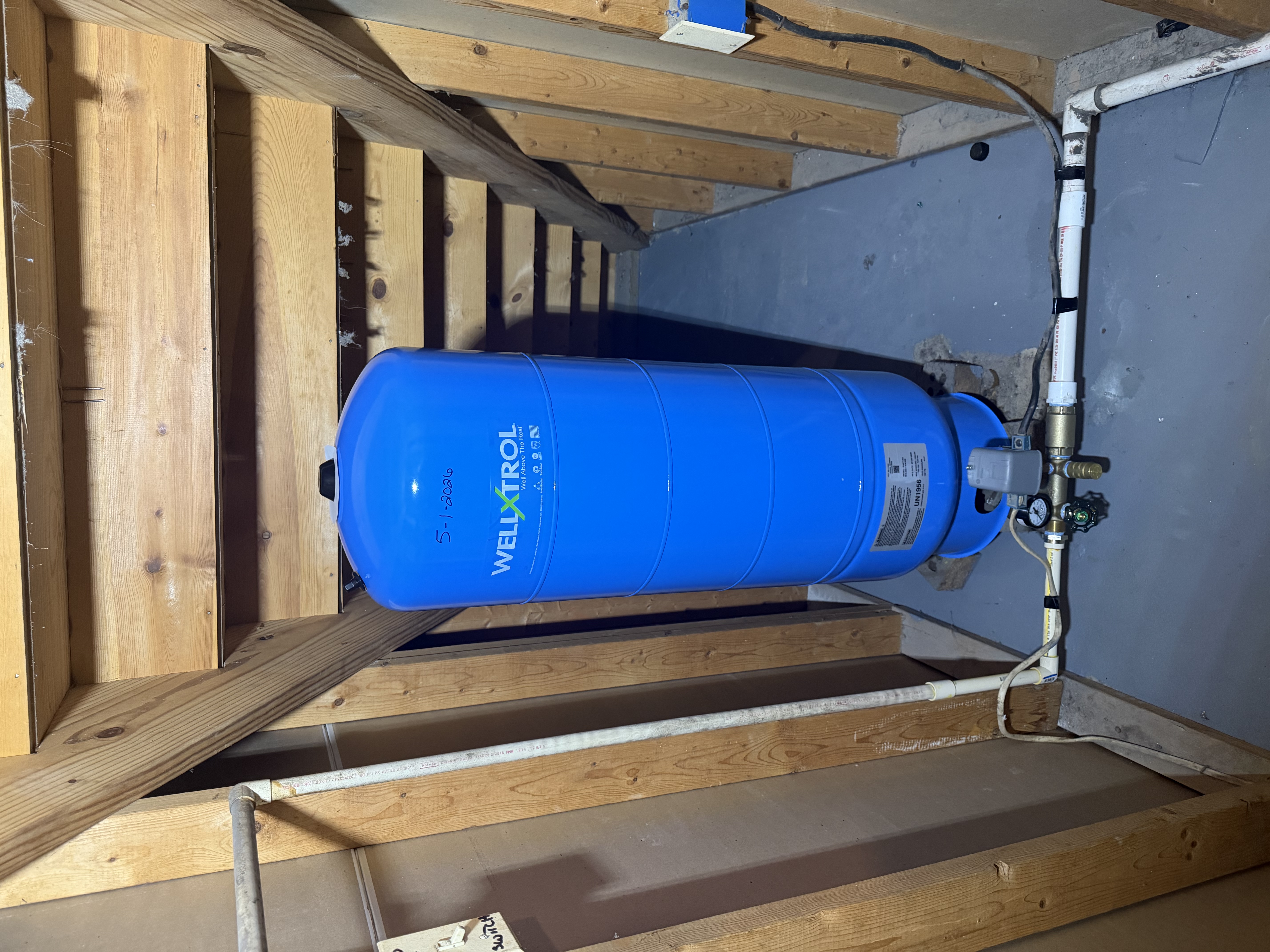 New WellXtrol pressure tank installed